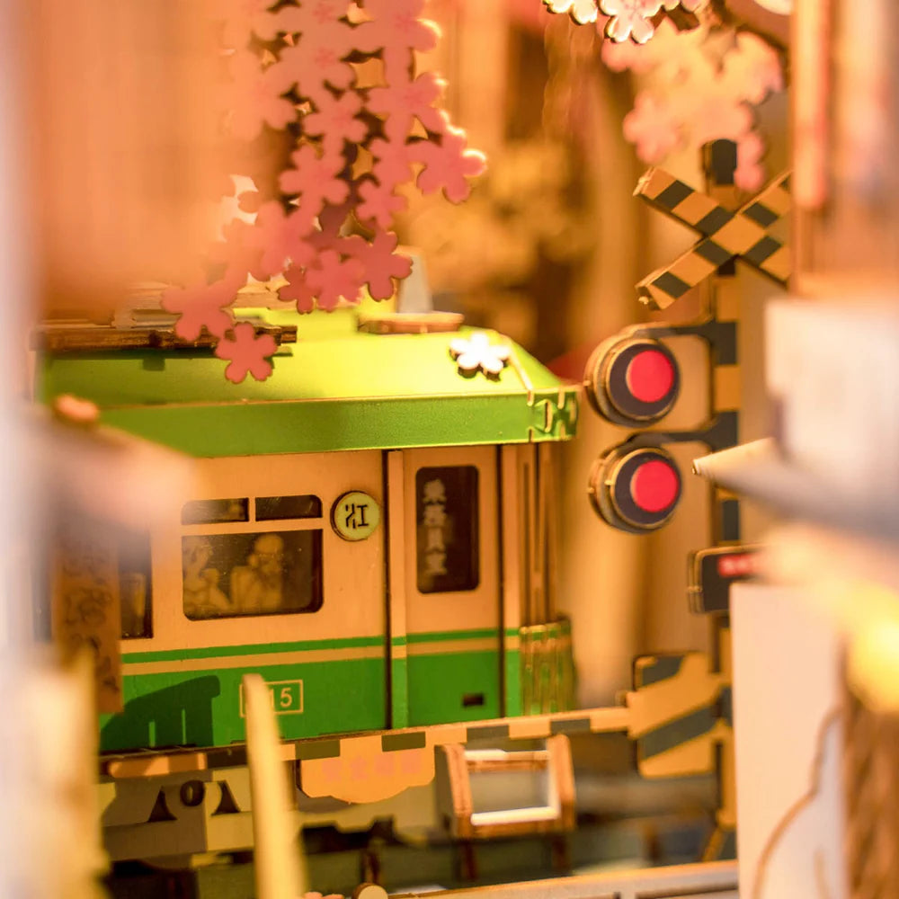 Sakura Densya - Separador de libros  - Maqueta Armable