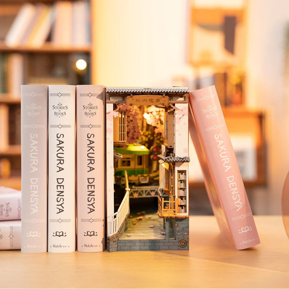 Sakura Densya - Separador de libros  - Maqueta Armable