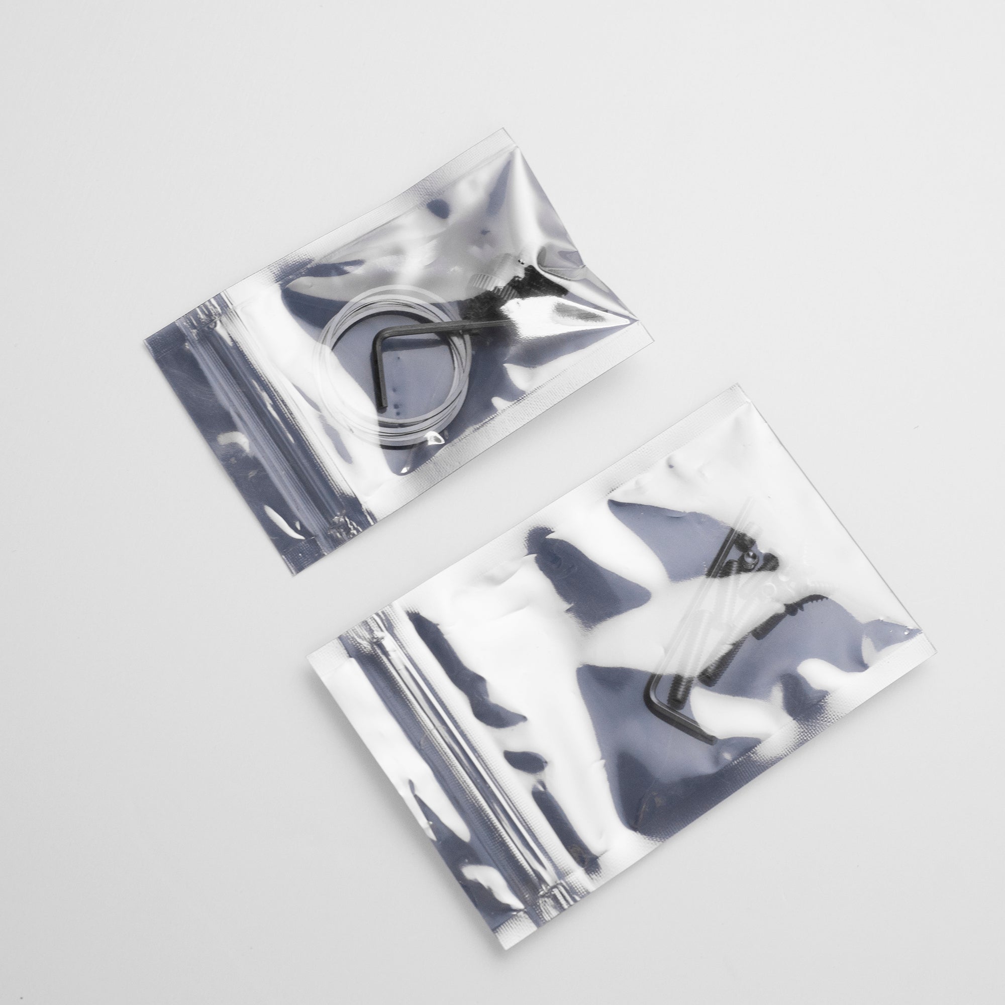 Pack Pernos y llave Allen