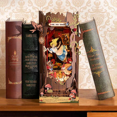 Alicia - Separador de libros  - Maqueta Armable