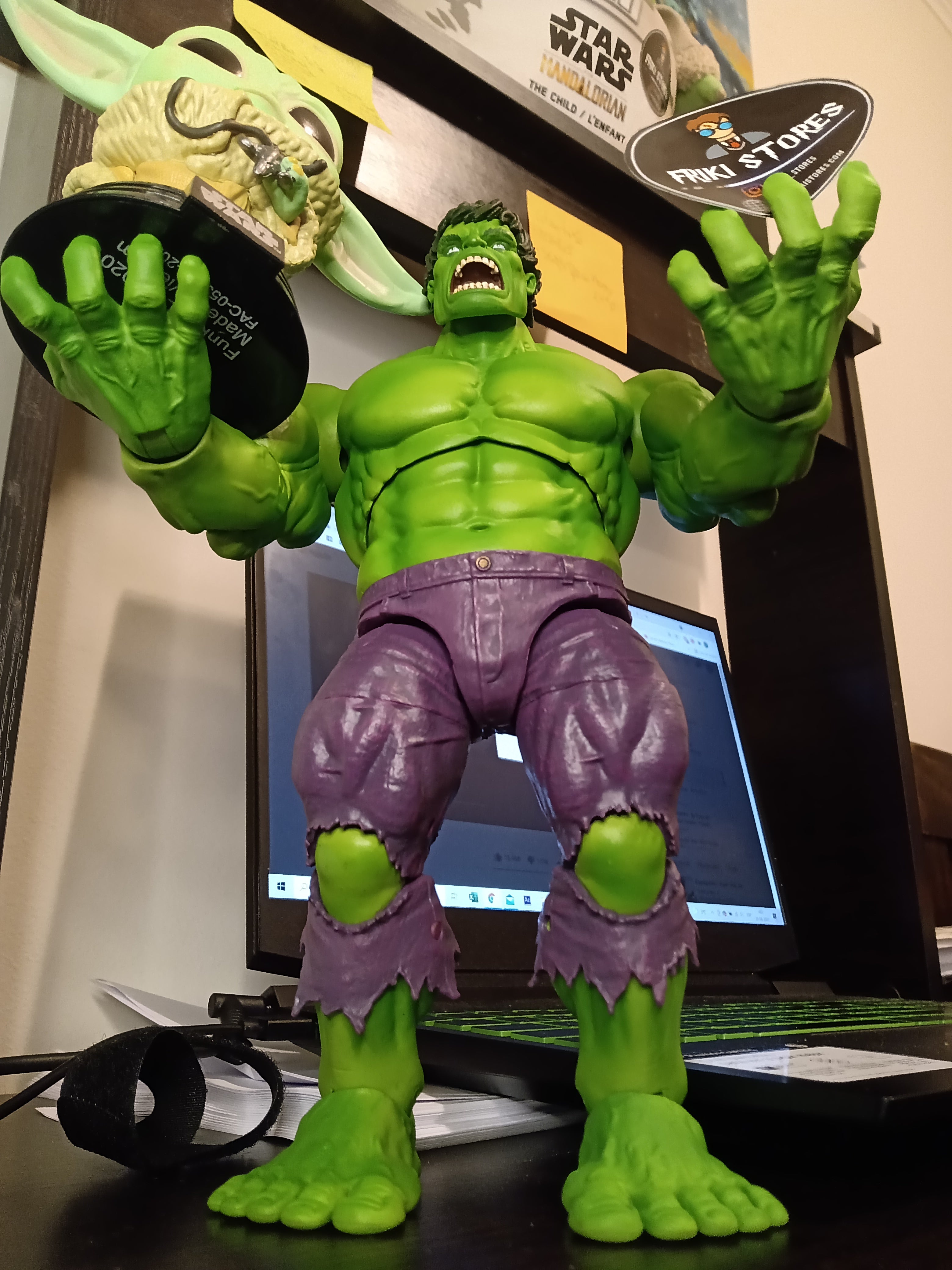 Hulk Gigante (sellado) - Diamond Select - Friki Stores